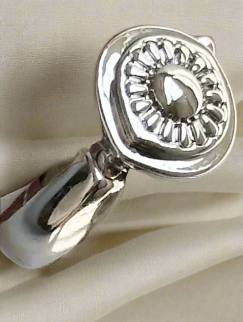 Bloom Ring